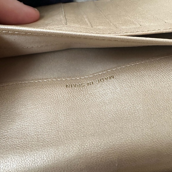 Pink Chanel wallet - Picture 5 of 9